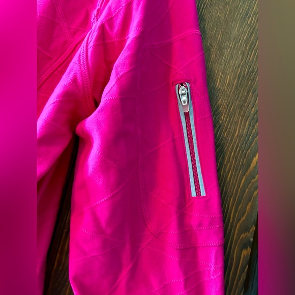 Kirkland Signature Activewear Jacket - Picture 2 of 4